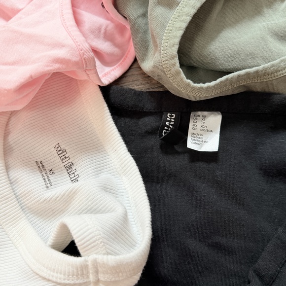 XS casual cropped tops bundle solid color loungewear minimalist in Pink - Picture 6 of 6